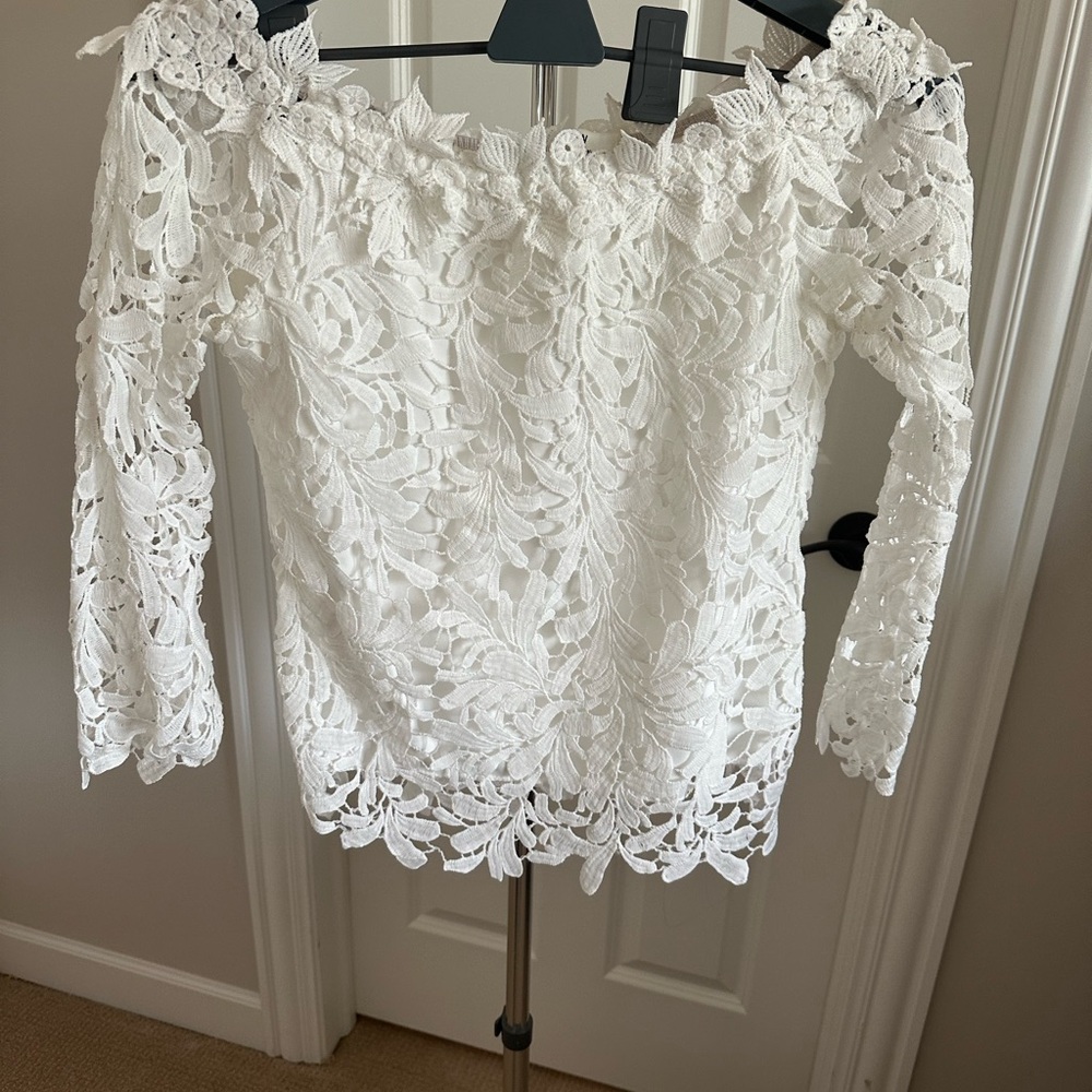 Elegant white top